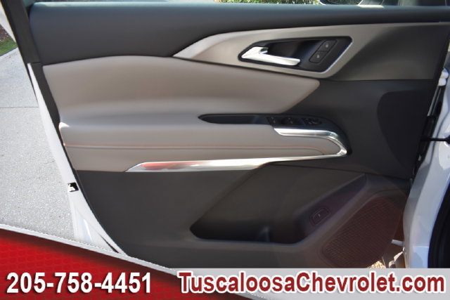 New 2027 Chevrolet Traverse LT FWD image 14