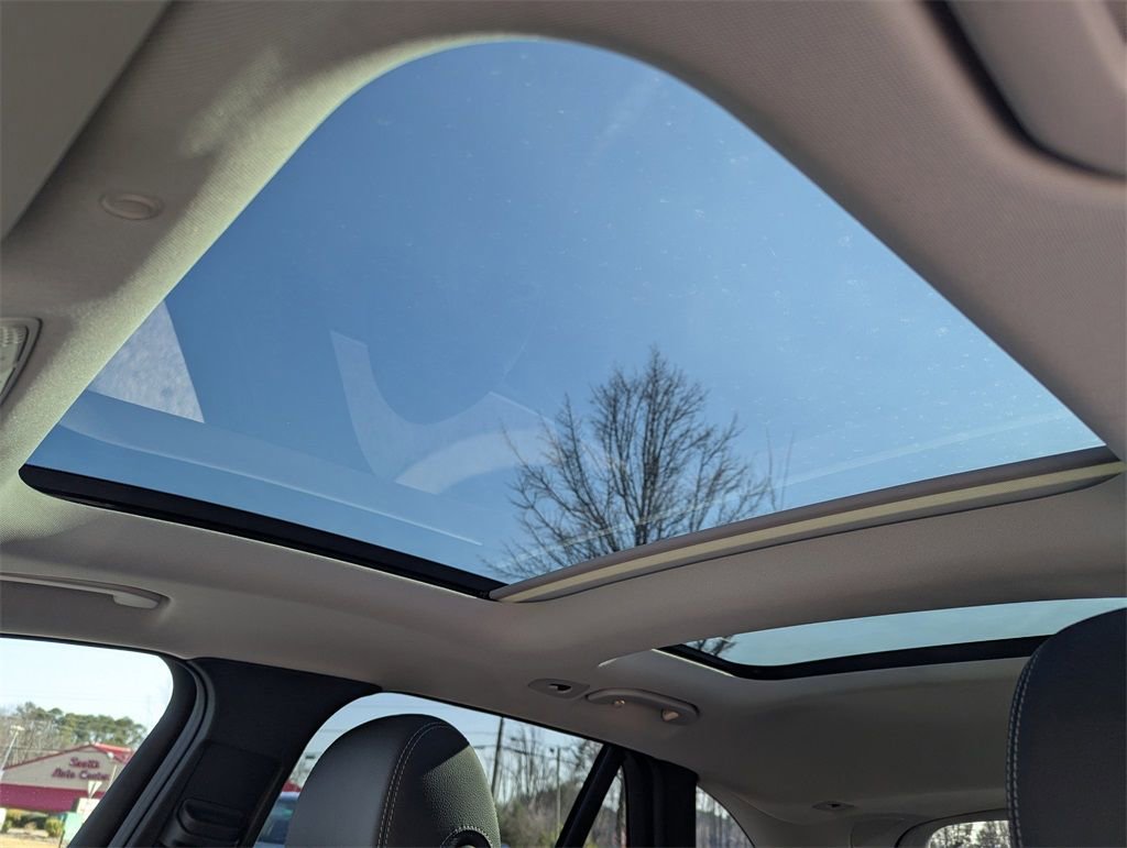 Used 2022 Mercedes-Benz GLC 300 image 21