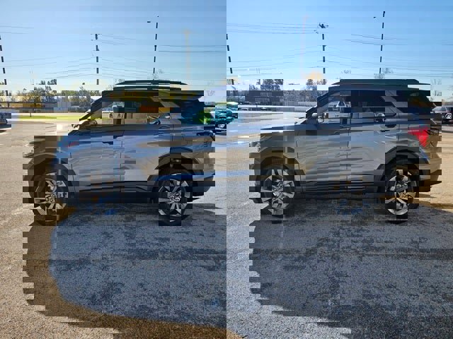 New 2026 Ford Explorer Active w/ Active Comfort Package image 5