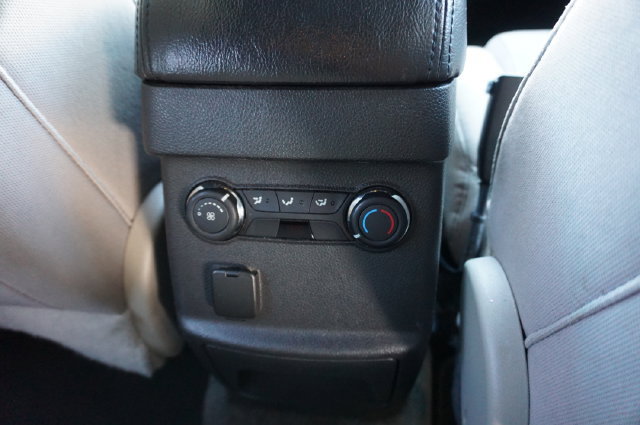 Used 2015 Ford Explorer FWD image 13