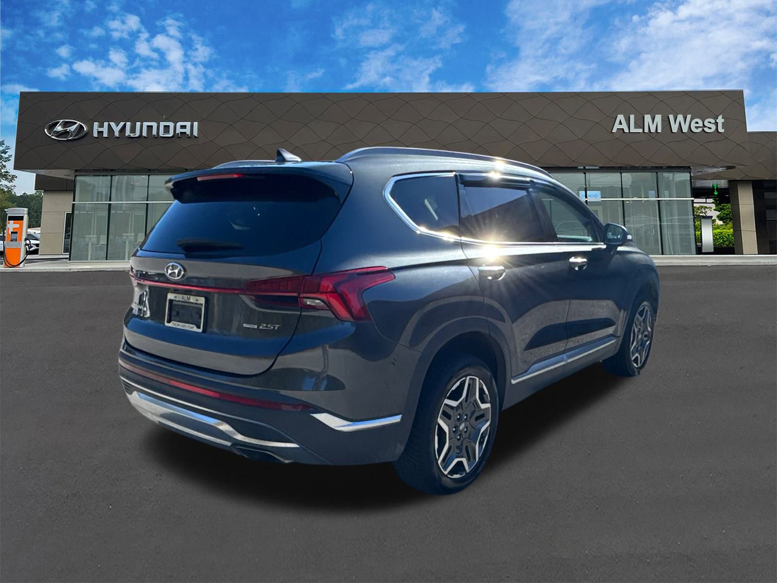 Used 2023 Hyundai Santa Fe Limited image 5