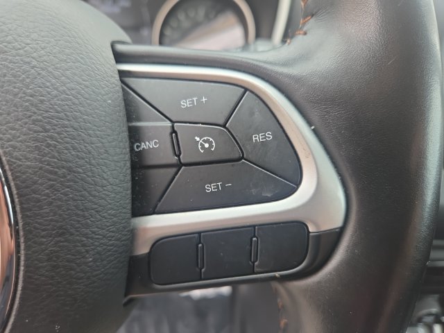 Used 2019 Jeep Compass Latitude AWD/4WD image 21