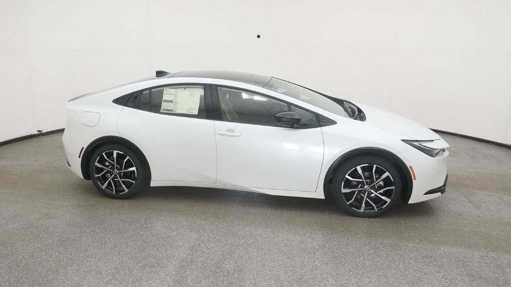 New 2026 Toyota Prius Plug-In Hybrid image 25