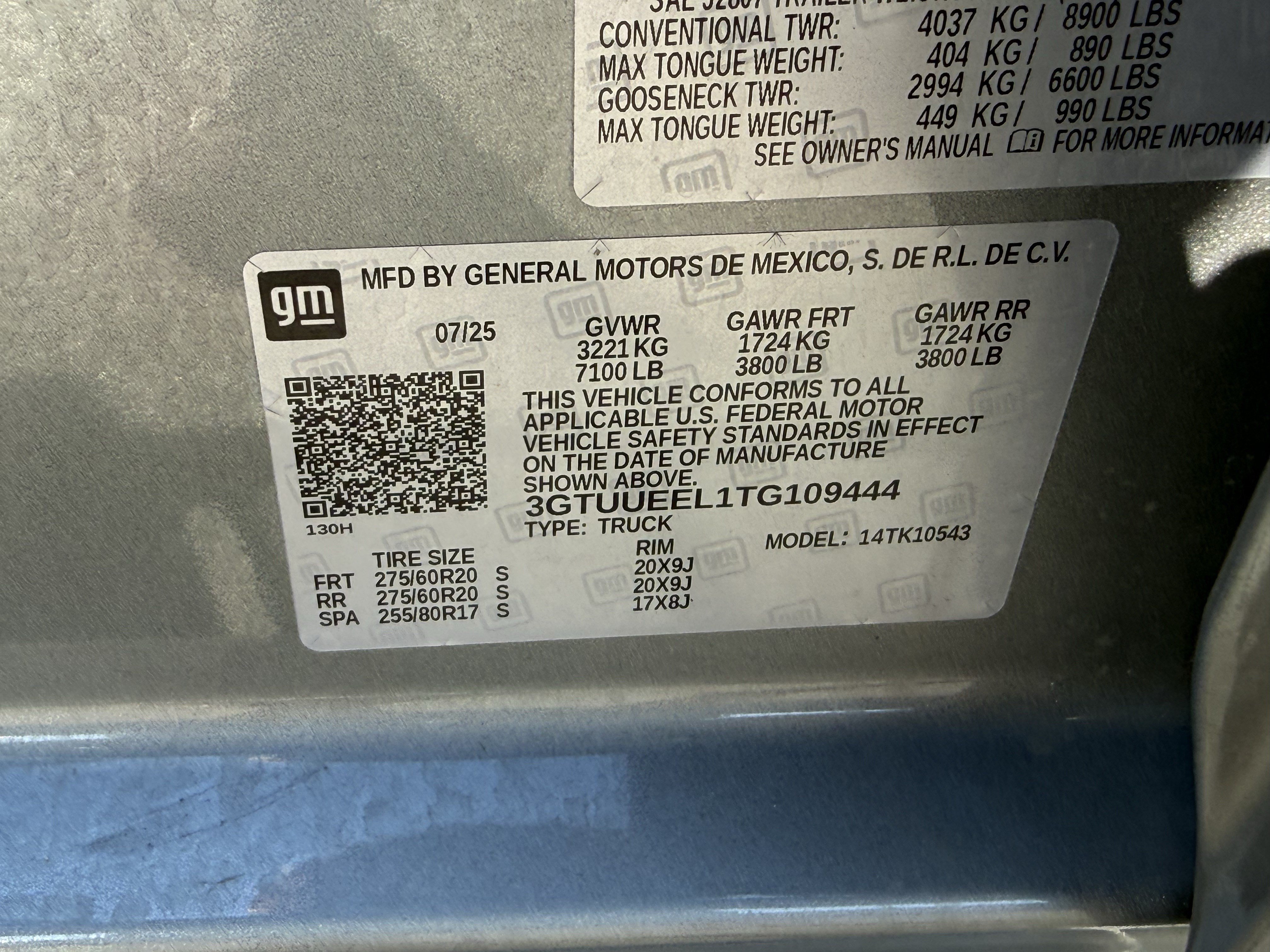 Used 2026 GMC Sierra 1500 AT4 w/ AT4 Premium Package AWD/4WD image 17