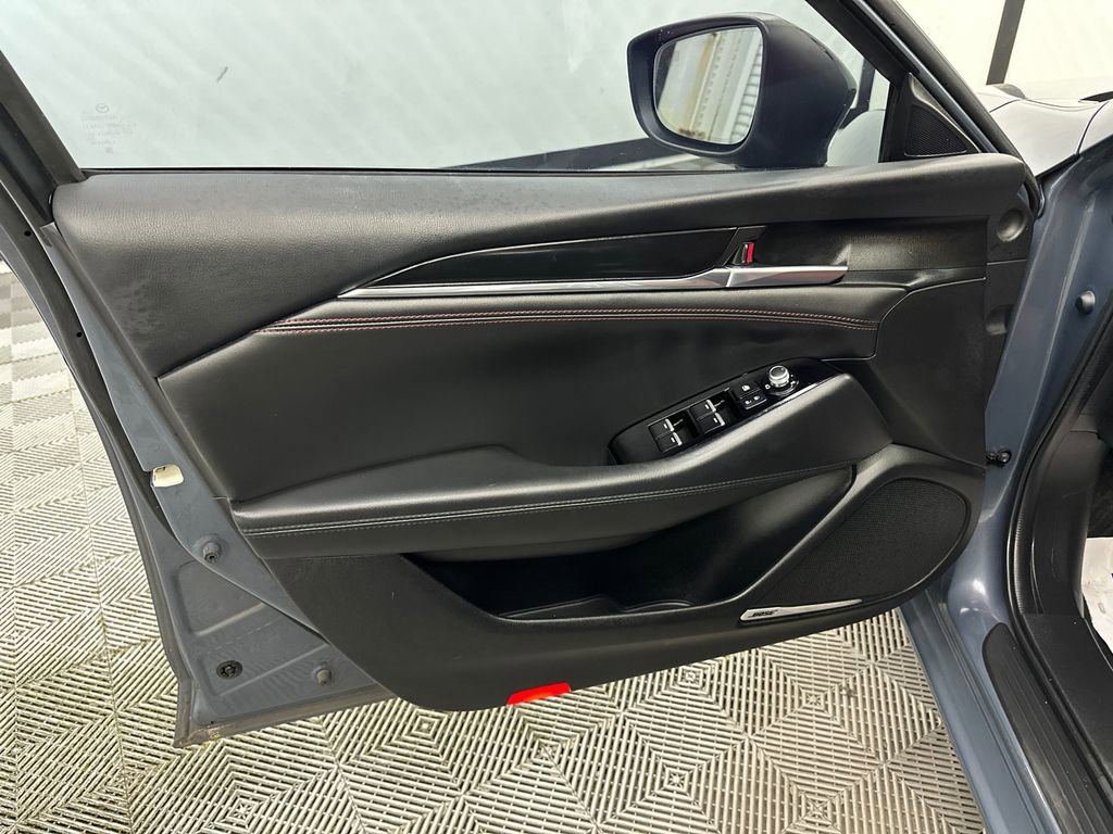 Used 2021 MAZDA MAZDA6 Carbon Edition image 11
