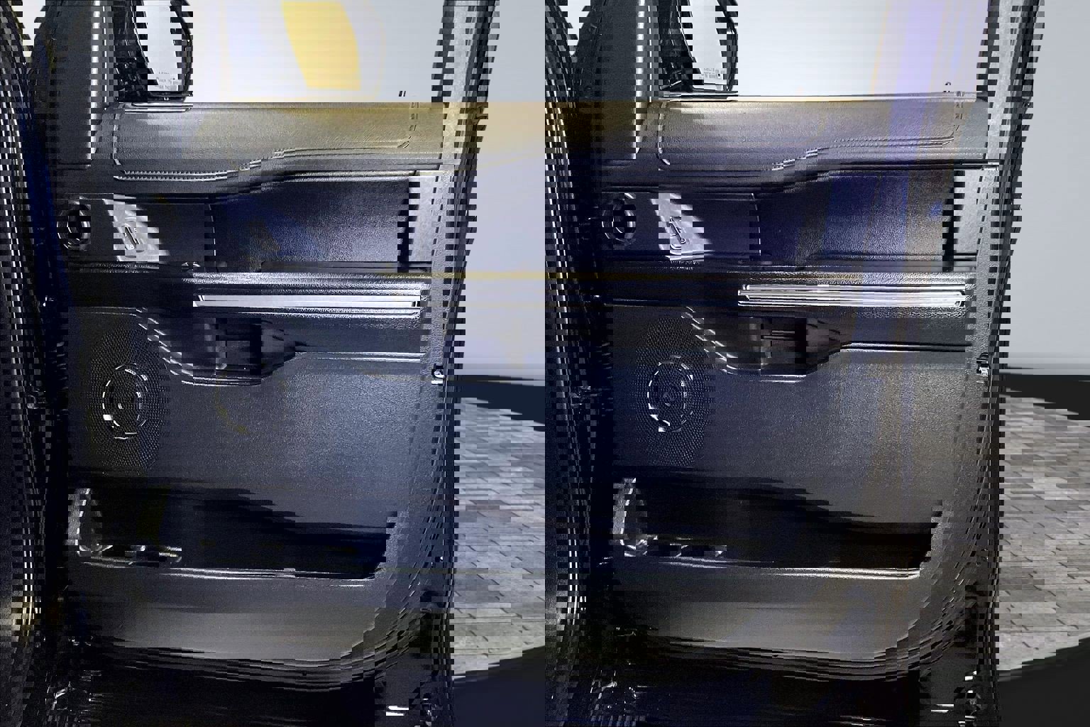 Used 2021 Ford Expedition XLT image 27