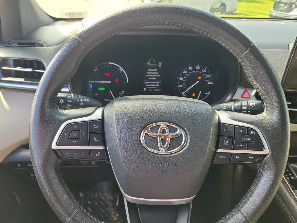 Certified 2021 Toyota Sienna XLE FWD image 8