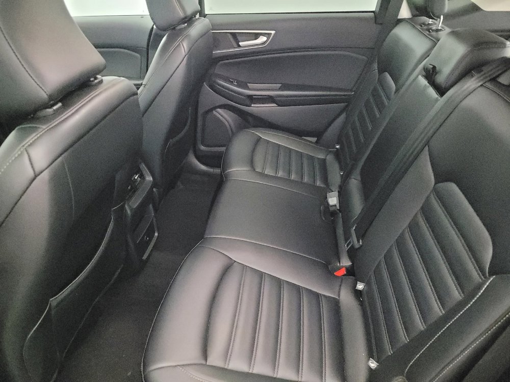 Used 2024 Ford Edge SEL image 18