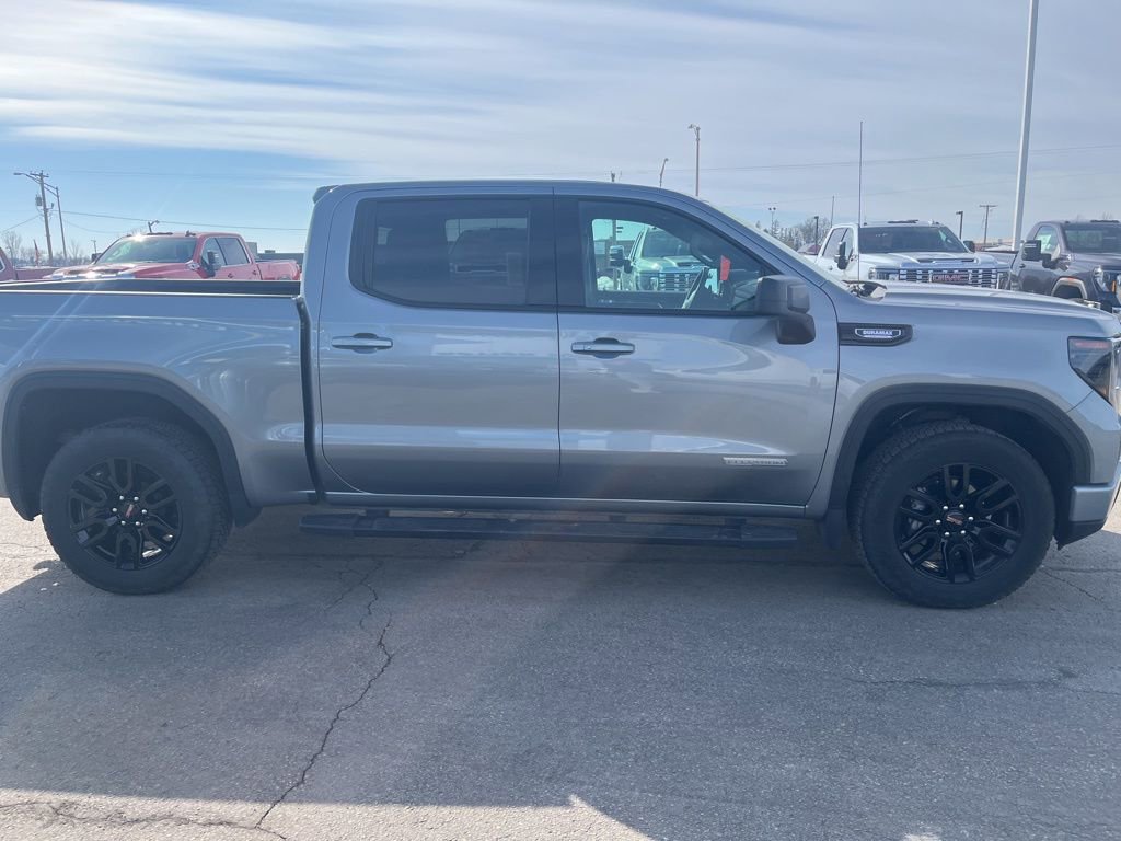 Used 2023 GMC Sierra 1500 Elevation w/ Preferred Package image 4