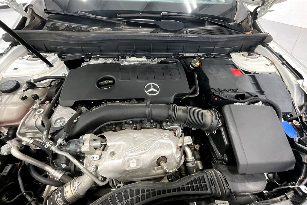 Used 2022 Mercedes-Benz GLB 250 image 12