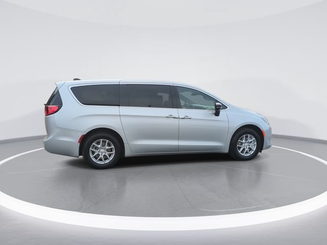 New 2026 Chrysler Voyager LX FWD image 8