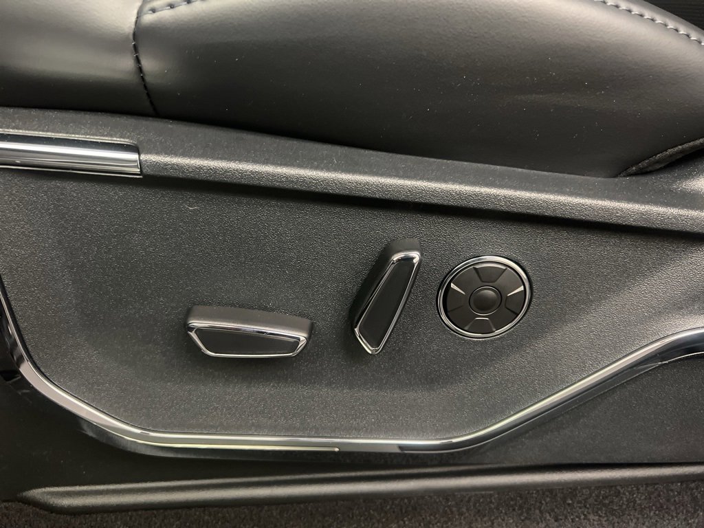 New 2025 Ford F150 Platinum w/ Equipment Group 702A High image 22