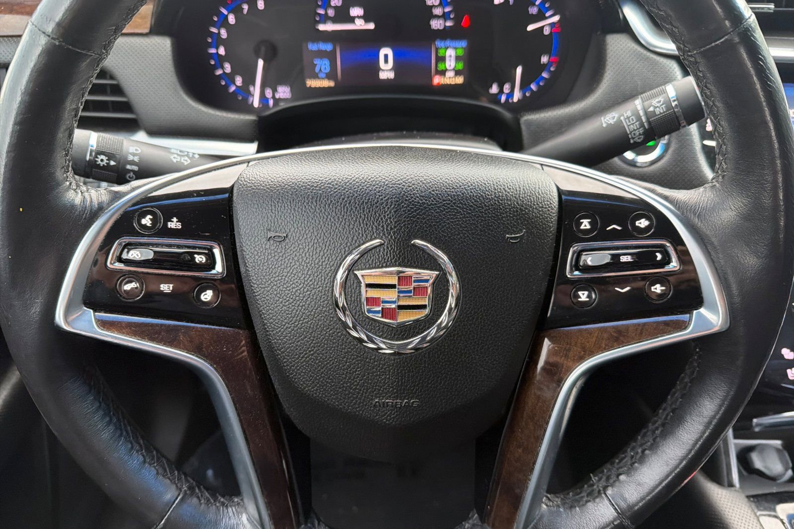 Used 2015 Cadillac XTS Luxury image 23