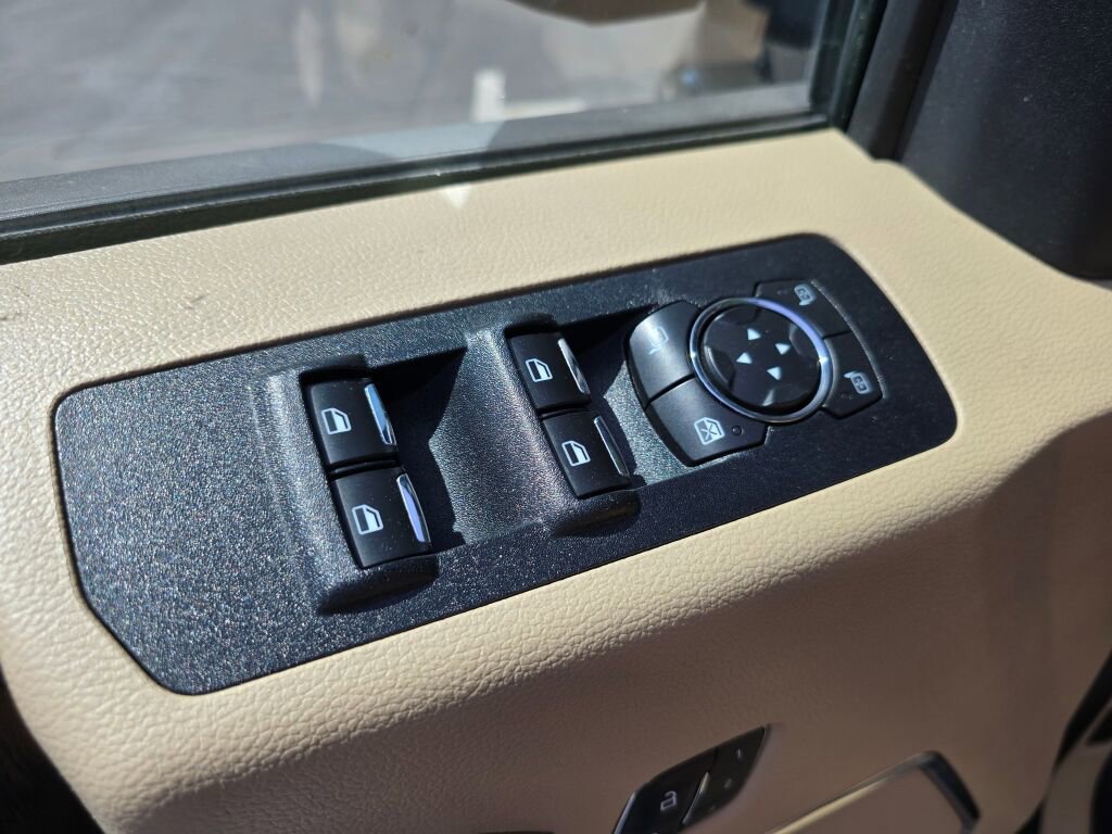 Used 2020 Ford F150 Lariat image 23