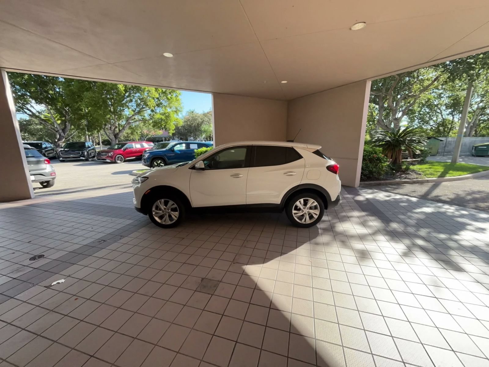 Used 2025 Buick Encore GX Preferred AWD/4WD image 8