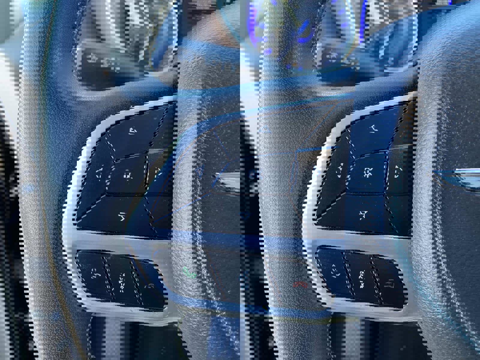 Certified 2022 Chrysler Voyager LX image 17