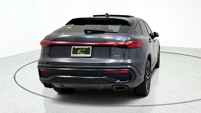 Used 2026 Audi Q5 Premium Plus AWD/4WD image 7
