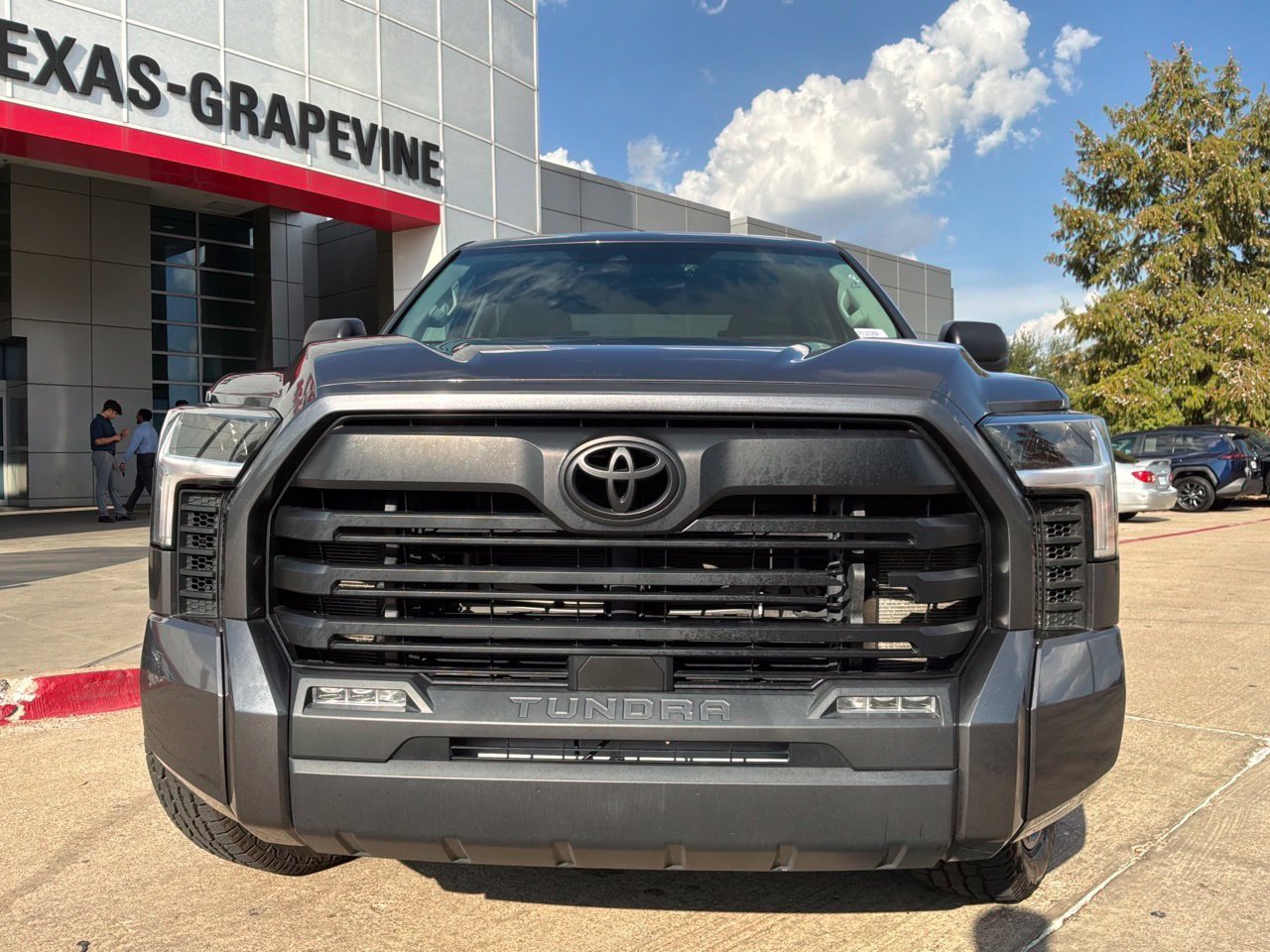 Used 2023 Toyota Tundra SR5 AWD/4WD image 3