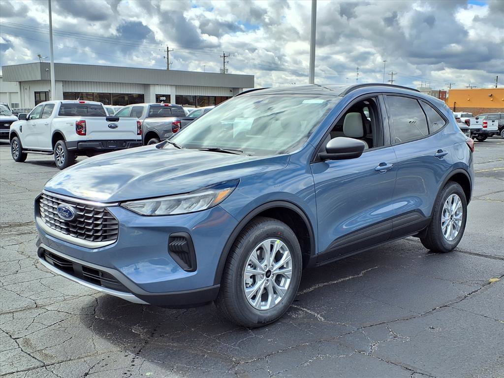 New 2026 Ford Escape Active w/ Cold Weather Package image 3