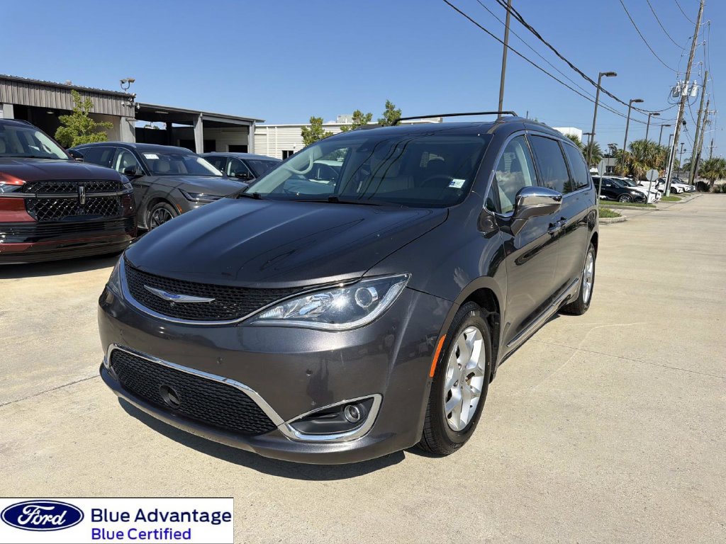 Used 2020 Chrysler Pacifica Limited w/ Advanced Safetytec Group FWD image 5