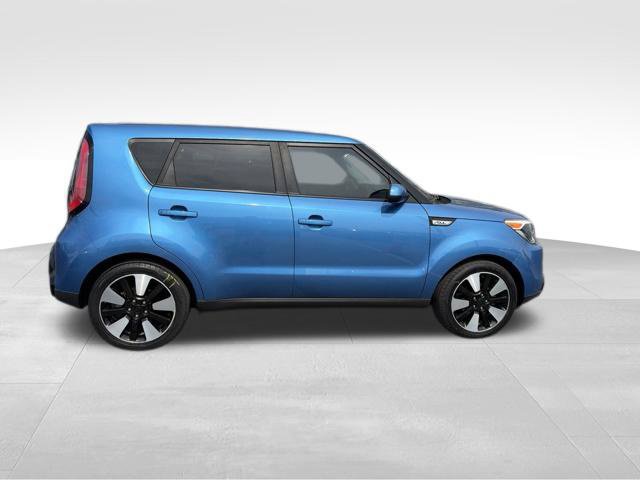 Used 2016 Kia Soul + w/ Designer's Package FWD image 8