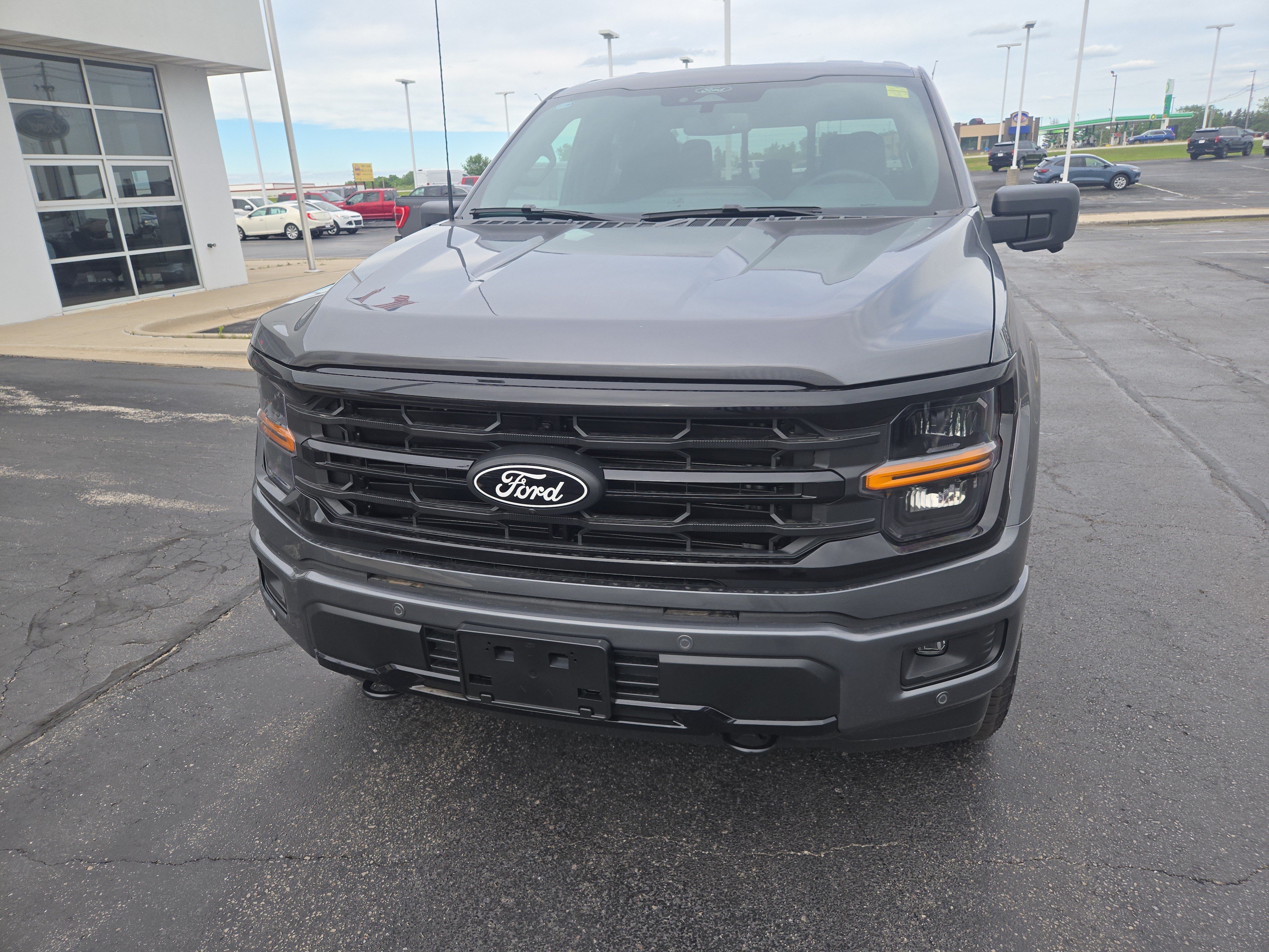 New 2026 Ford F150 XLT w/ Equipment Group 302A MID AWD/4WD image 3