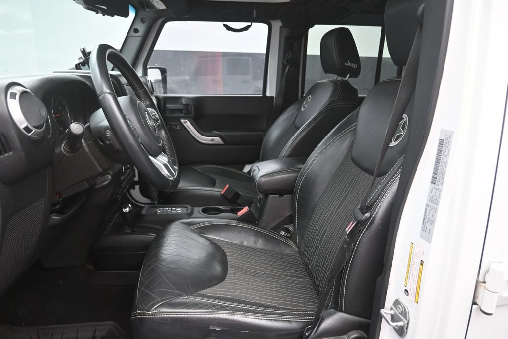 Used 2015 Jeep Wrangler Unlimited Sport AWD/4WD image 19