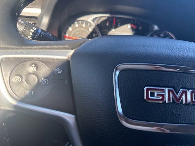 Used 2023 GMC Acadia SLT w/ Elevation Edition image 16