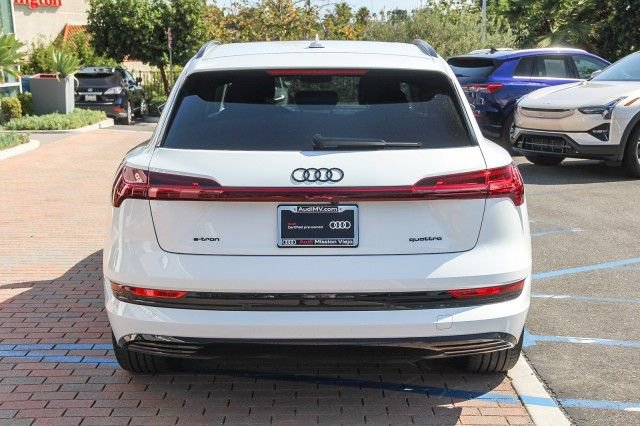 Certified 2023 Audi e-tron Premium w/ Convenience Plus Package image 5