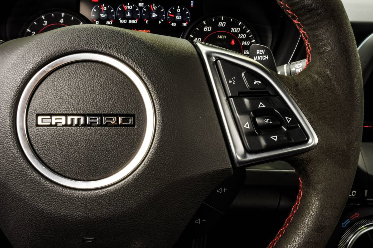 Used 2022 Chevrolet Camaro ZL1 RWD image 23