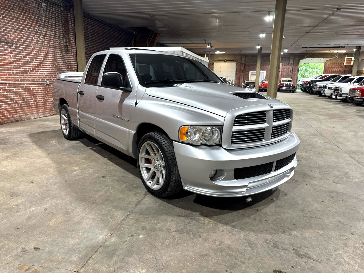 Used 2005 Dodge Ram 1500 Truck 2WD Quad Cab image 3