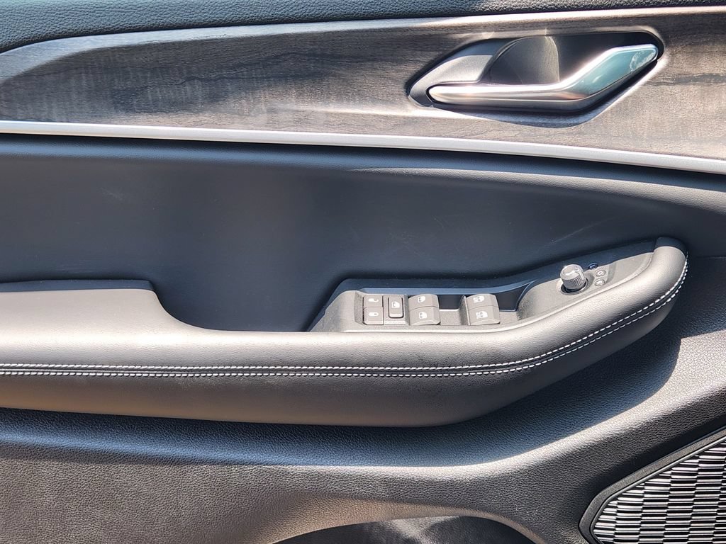 New 2026 Jeep Grand Cherokee L 2WD image 15