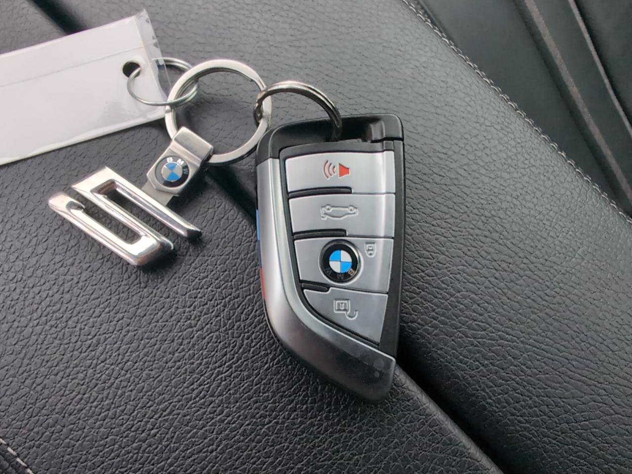 Used 2022 BMW M550i xDrive w/ Executive Package AWD/4WD image 38