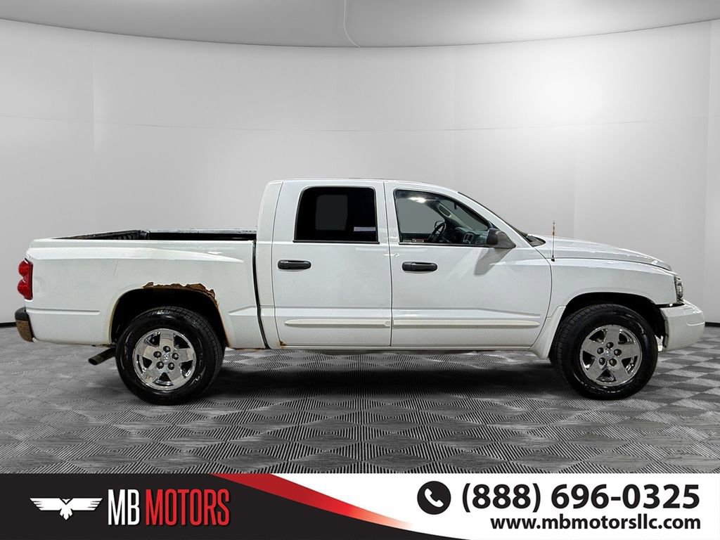 Used 2005 Dodge Dakota Laramie w/ Sport Appearance Group image 2