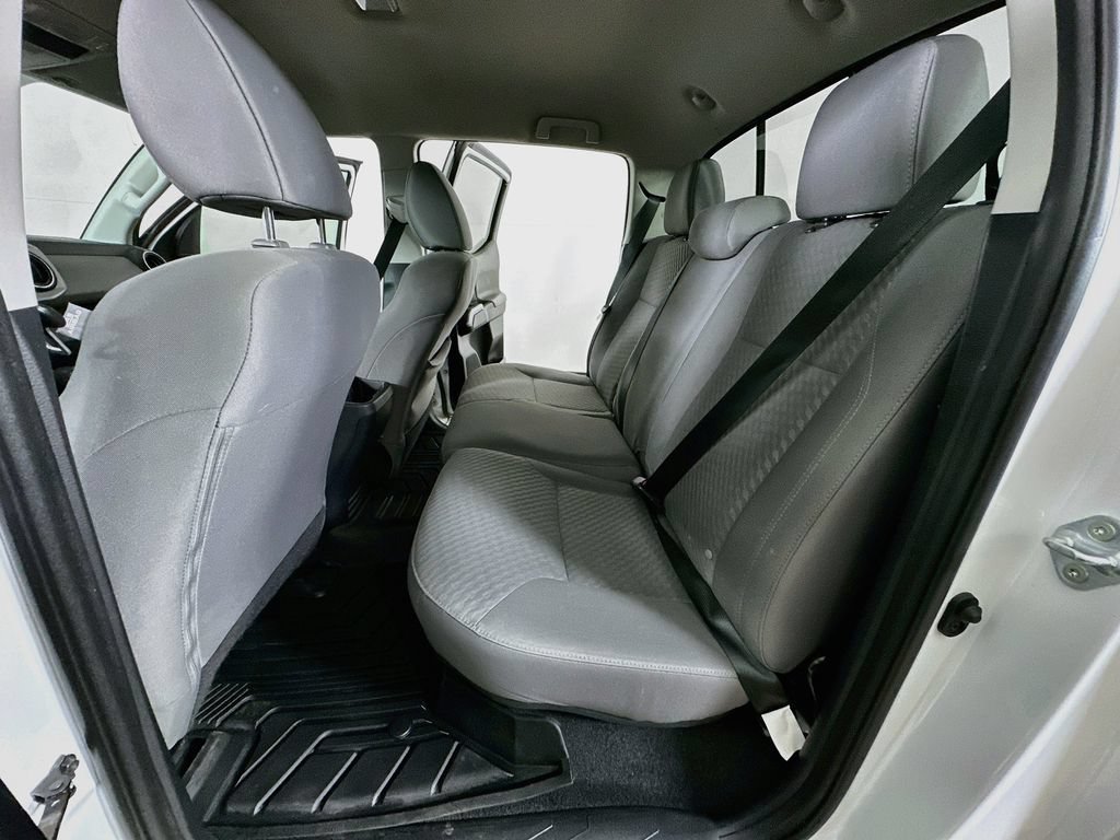 Used 2021 Toyota Tacoma SR5 RWD image 13