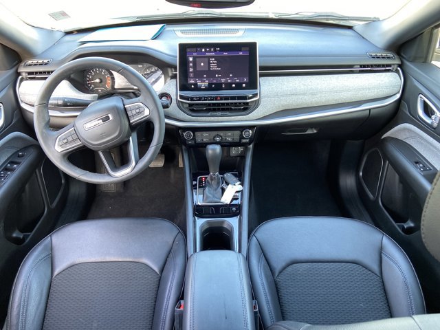 Used 2024 Jeep Compass Latitude image 46