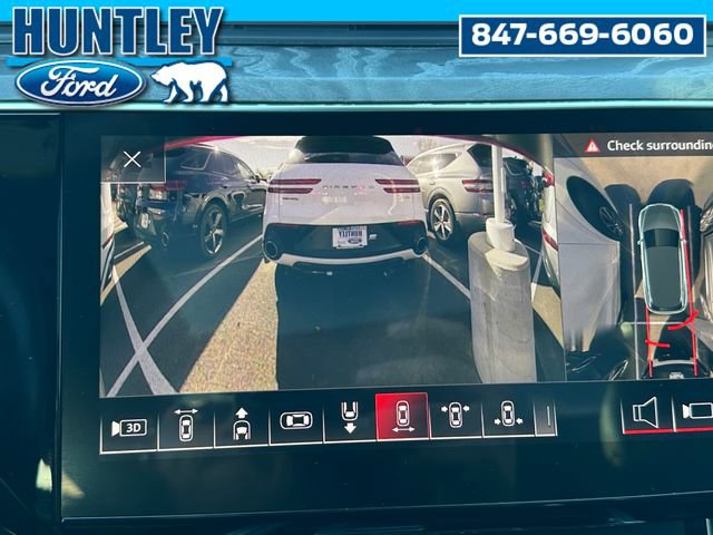 Used 2019 Audi e-tron Prestige w/ Prestige Package image 31