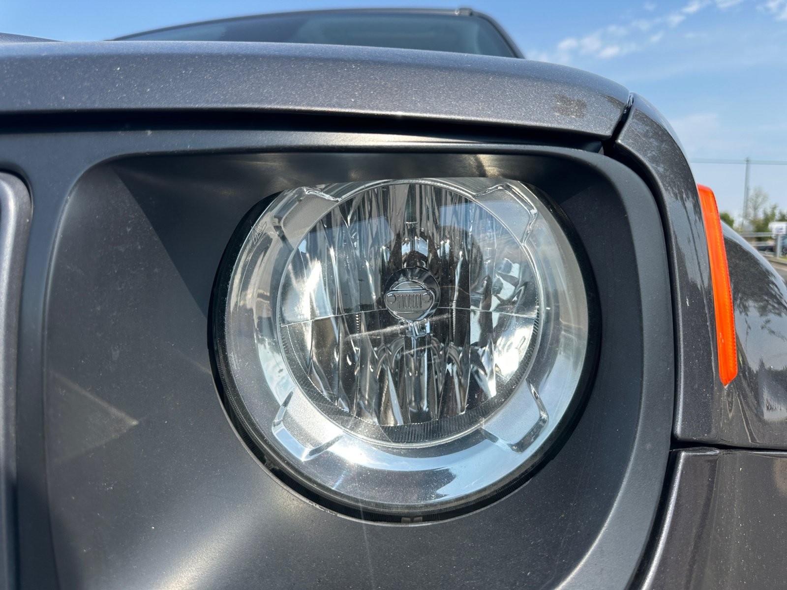 Used 2019 Jeep Renegade Trailhawk w/ Cold Weather Group II AWD/4WD image 9