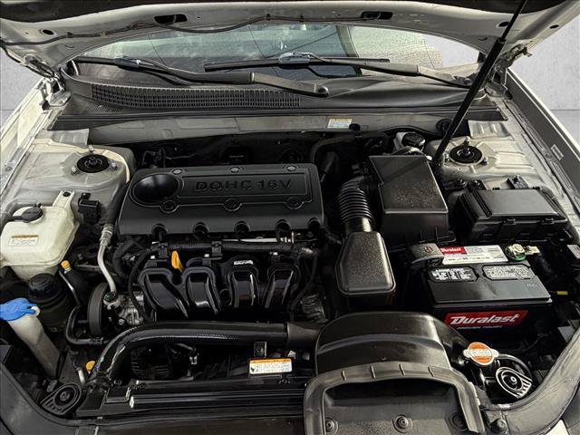 Used 2009 Hyundai Sonata Limited FWD image 17