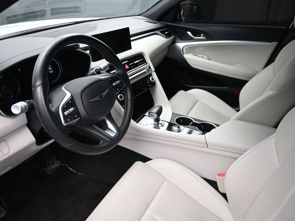Used 2025 Genesis G70 2.5T AWD/4WD image 21