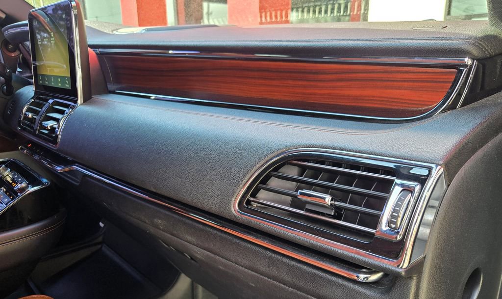 Used 2021 Lincoln Navigator Reserve image 31