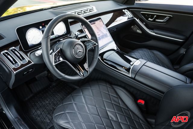 Used 2021 Mercedes-Benz S 580 4MATIC Sedan image 2