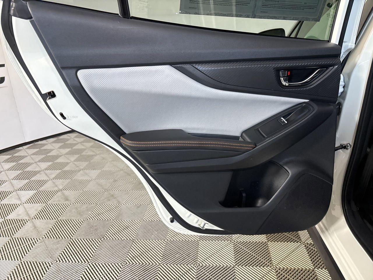 Used 2020 Subaru Crosstrek 2.0i Limited w/ Moonroof Package w/Navigation image 25