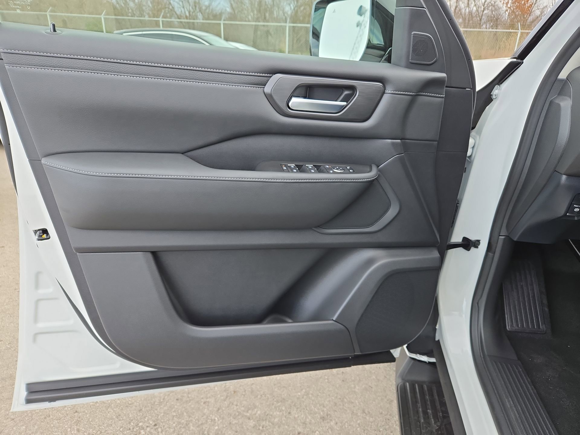 New 2026 Nissan Armada SV image 11