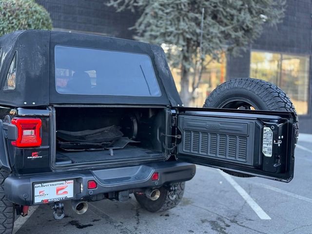 Used 2018 Jeep Wrangler Unlimited Rubicon image 12