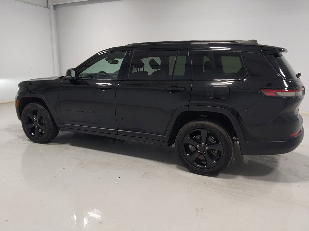 Used 2023 Jeep Grand Cherokee L Laredo AWD/4WD image 3