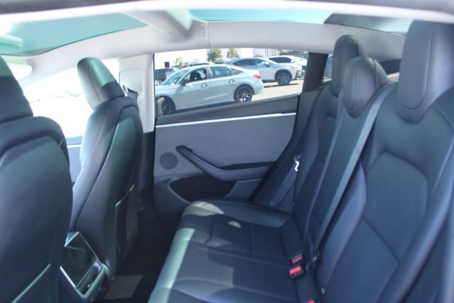 Used 2024 Tesla Model 3 Standard Range RWD image 31