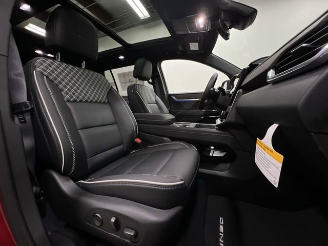 New 2026 GMC Acadia Denali w/ Super Cruise Package image 29