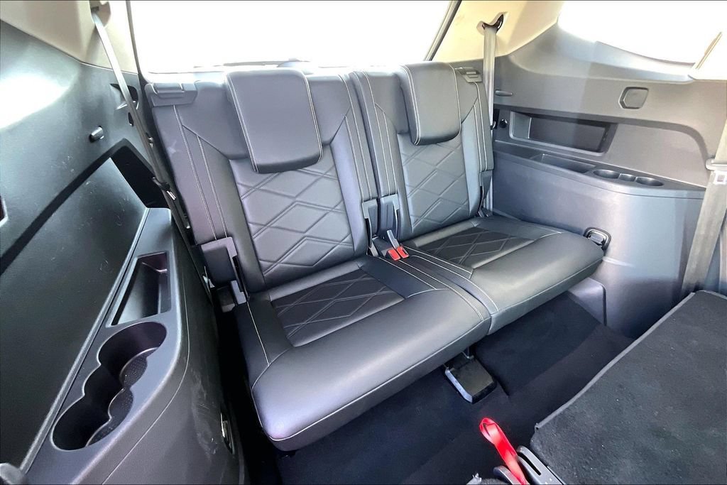Used 2025 Volkswagen Atlas SE FWD image 27