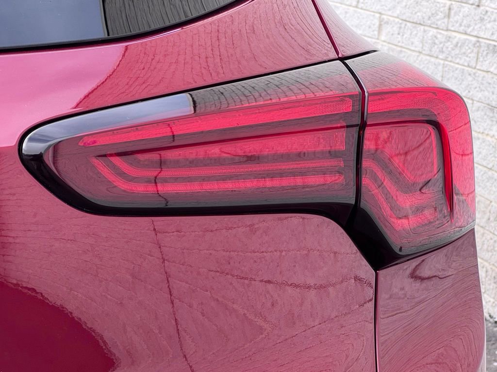 Used 2025 Buick Encore GX Sport Touring image 12